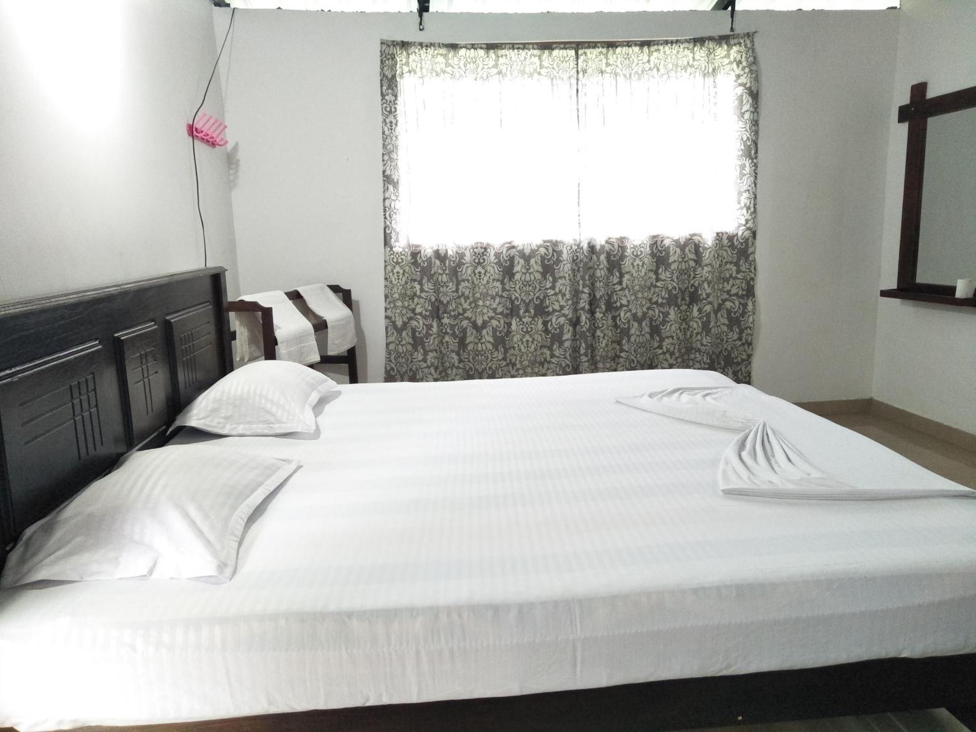 Green Cage Hotel & Restaurant Елла Екстер'єр фото